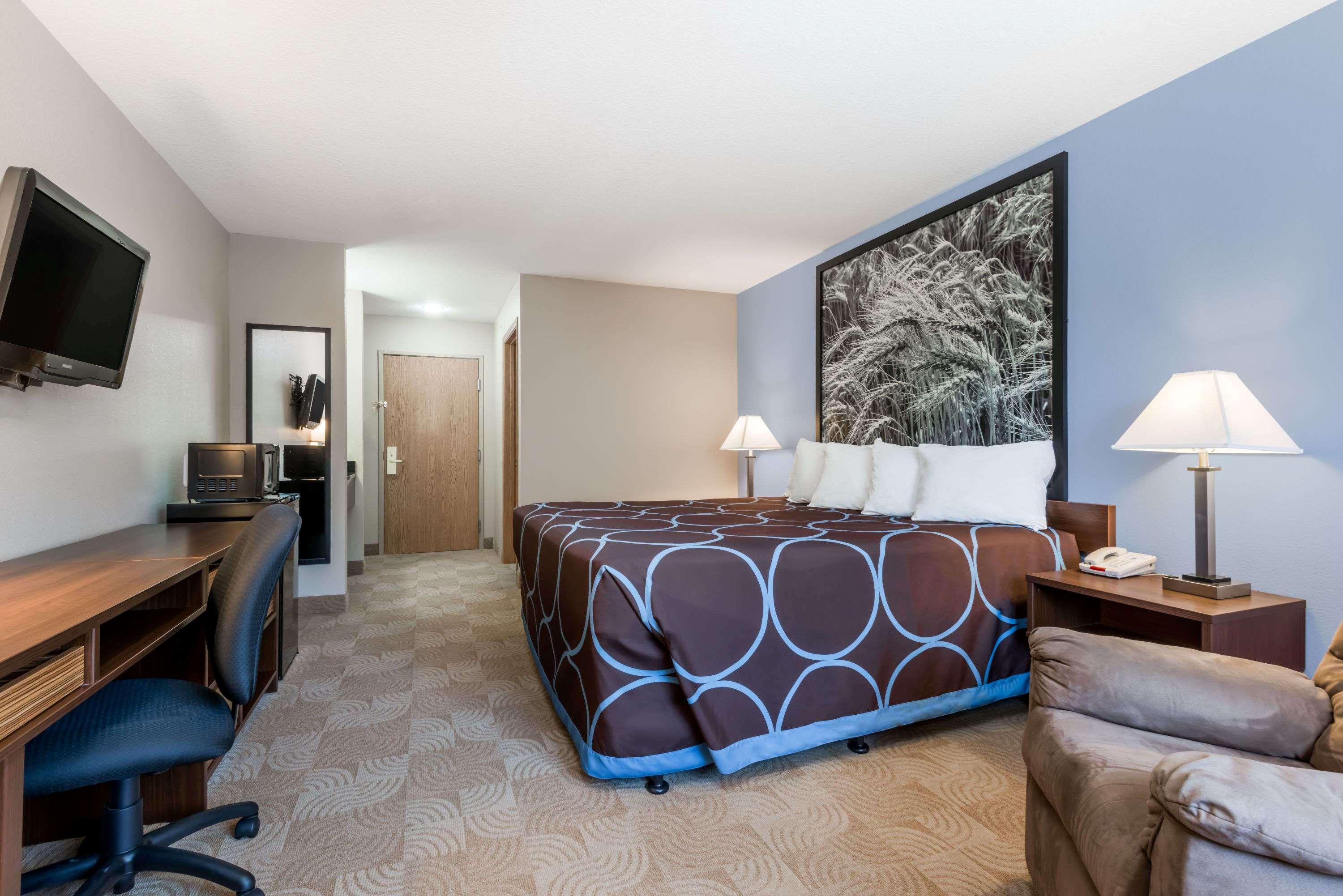 Отель Super 8 By Wyndham Beloit Экстерьер фото